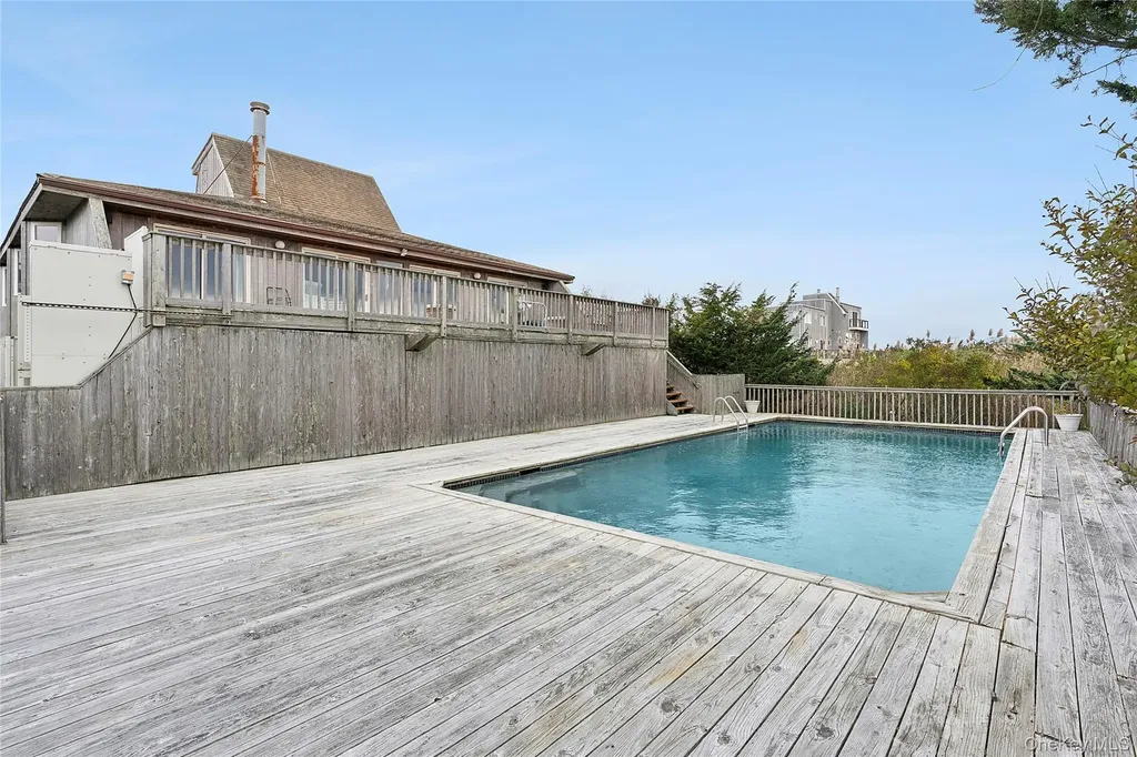 542 Dune Road Westhampton NY 11977