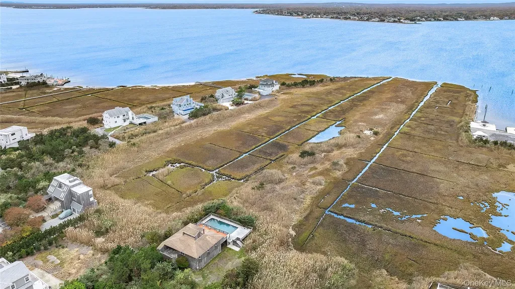 542 Dune Road Westhampton NY 11977