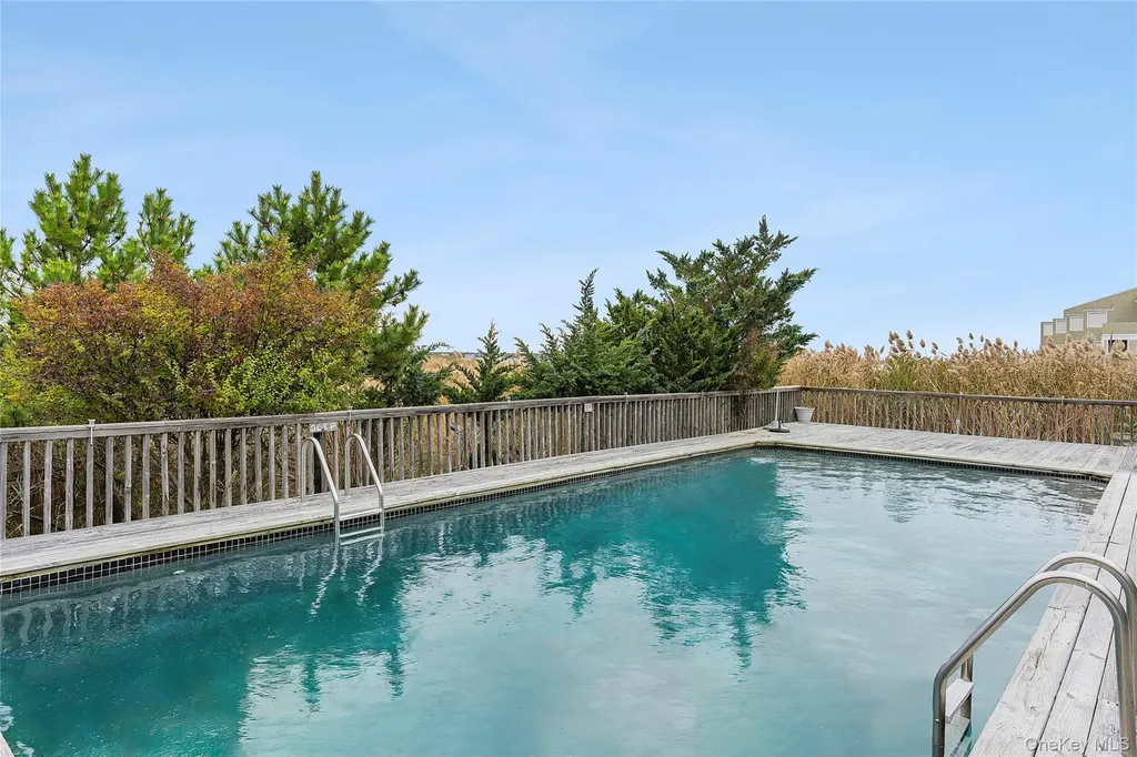542 Dune Road Westhampton NY 11977