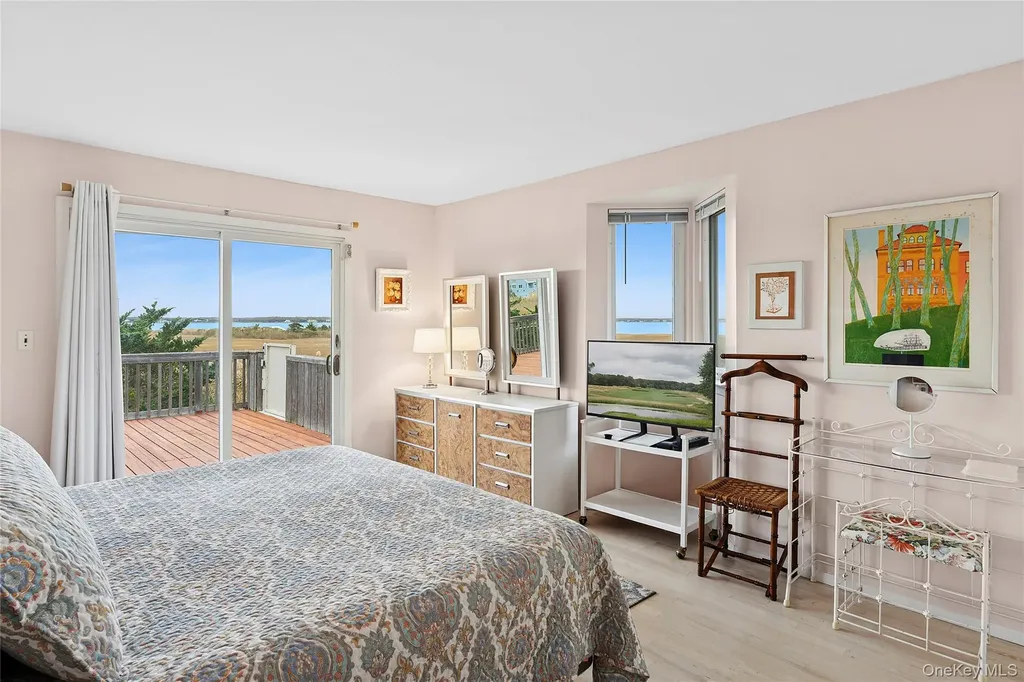 542 Dune Road Westhampton NY 11977