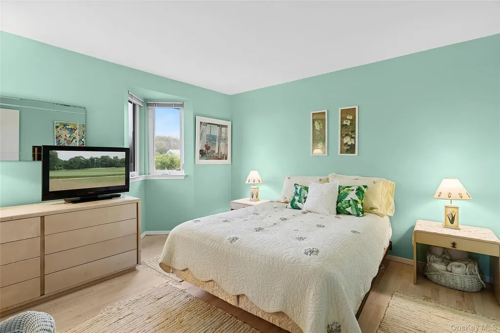 542 Dune Road Westhampton NY 11977