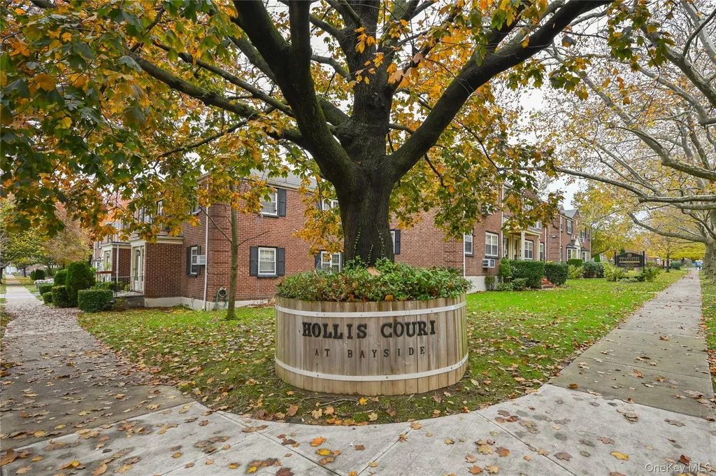 69-25 215th Bayside NY 11364