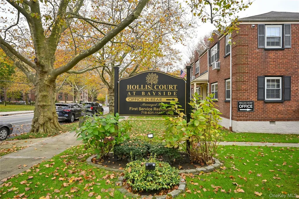 69-25 215th Bayside NY 11364