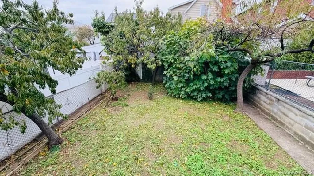 14315 22nd Road Whitestone NY 11357