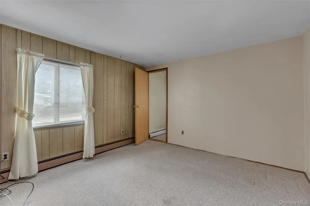 96 Split Cedar Drive Islandia NY 11749