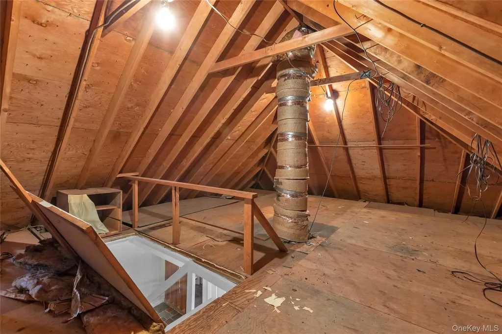 96 Split Cedar Drive Islandia NY 11749