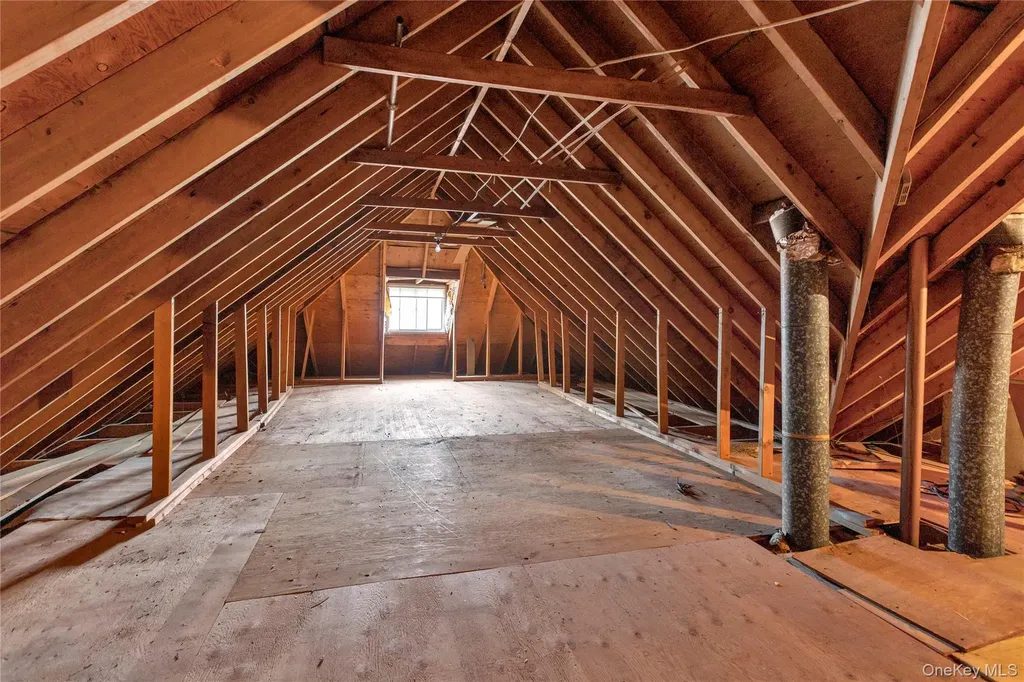 96 Split Cedar Drive Islandia NY 11749