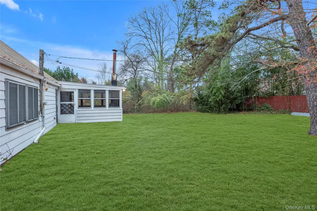 96 Split Cedar Drive Islandia NY 11749