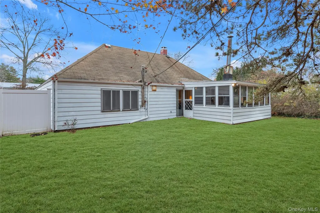 96 Split Cedar Drive Islandia NY 11749