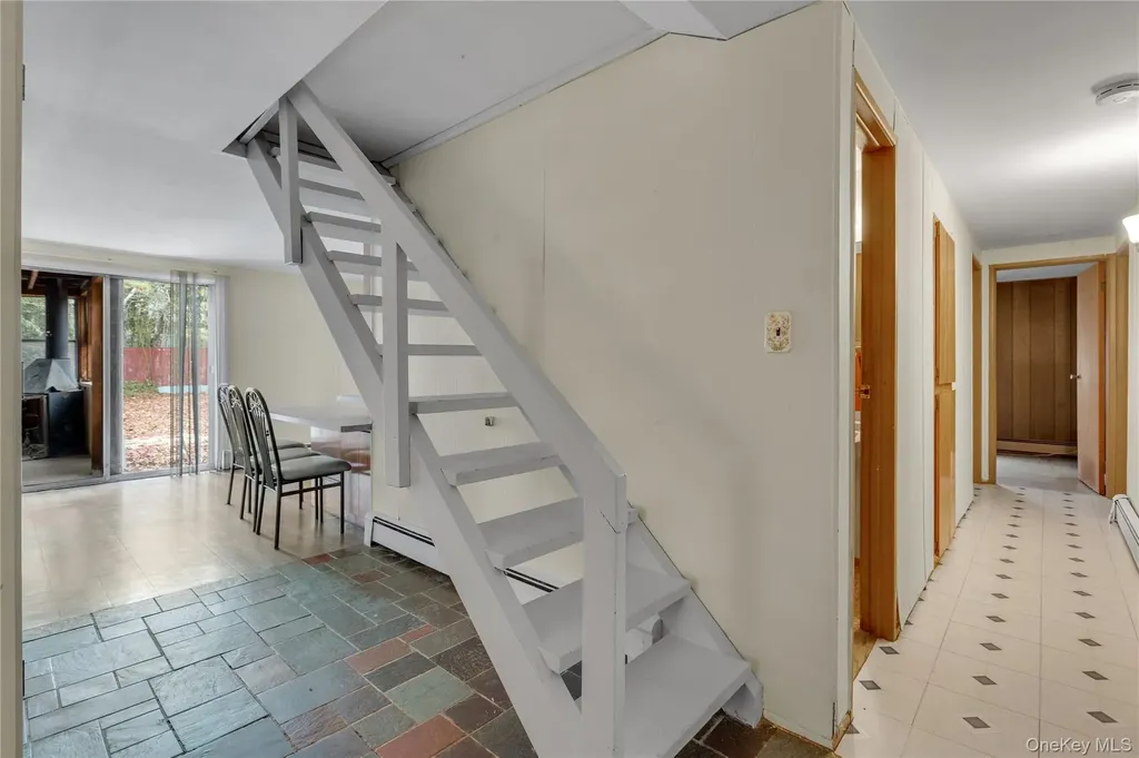 96 Split Cedar Drive Islandia NY 11749