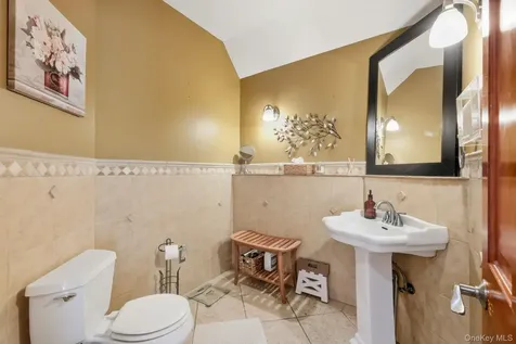45 Evergreen Avenue Poughkeepsie NY 12601