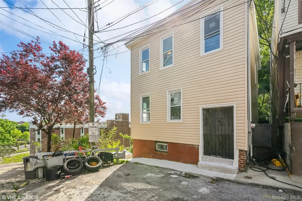15 Stewart Place Yonkers NY 10701