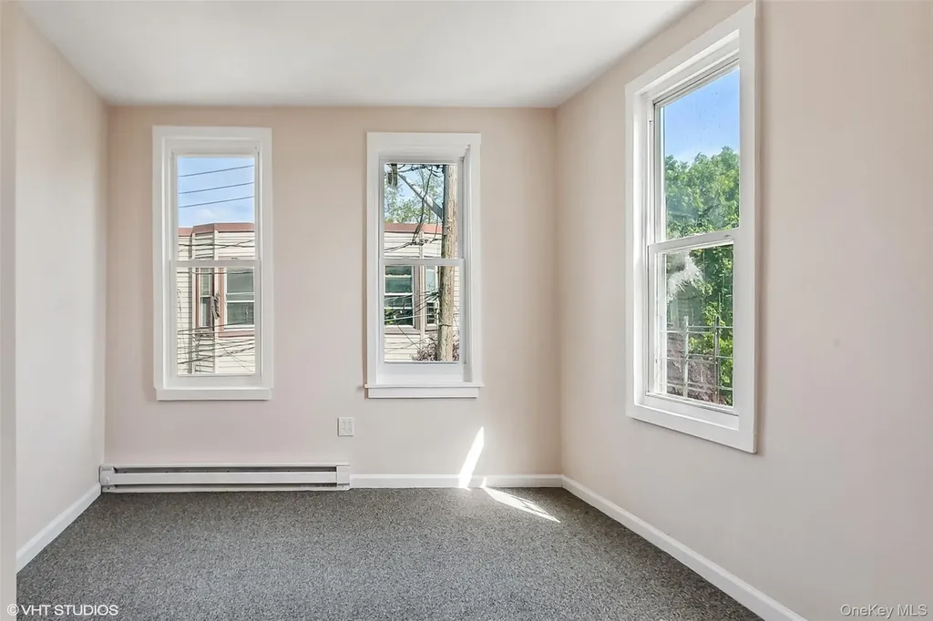 15 Stewart Place Yonkers NY 10701