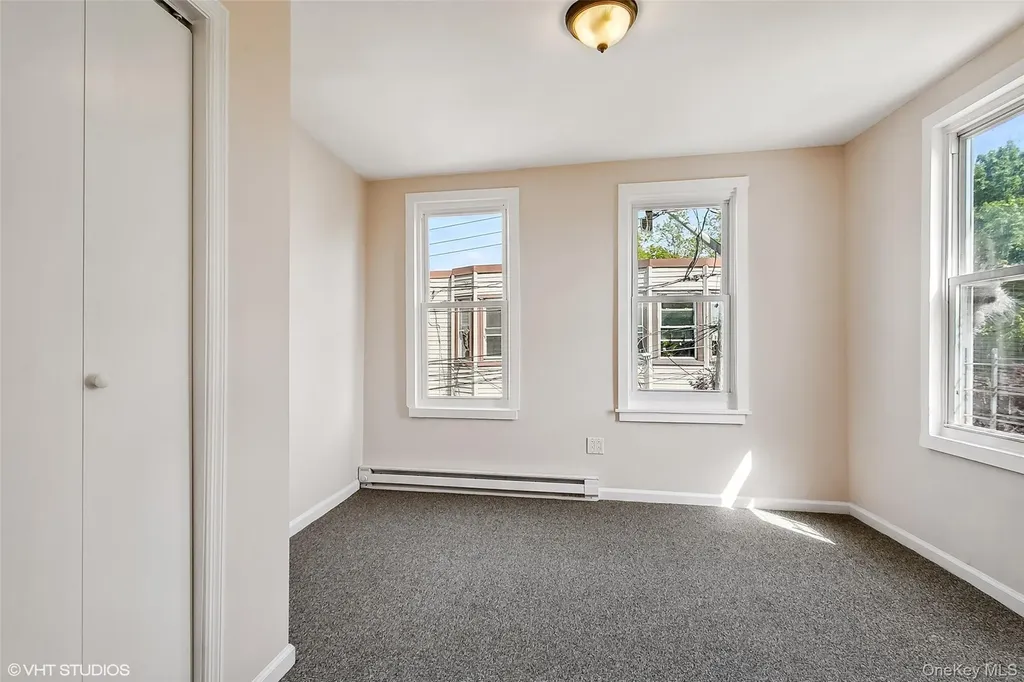 15 Stewart Place Yonkers NY 10701
