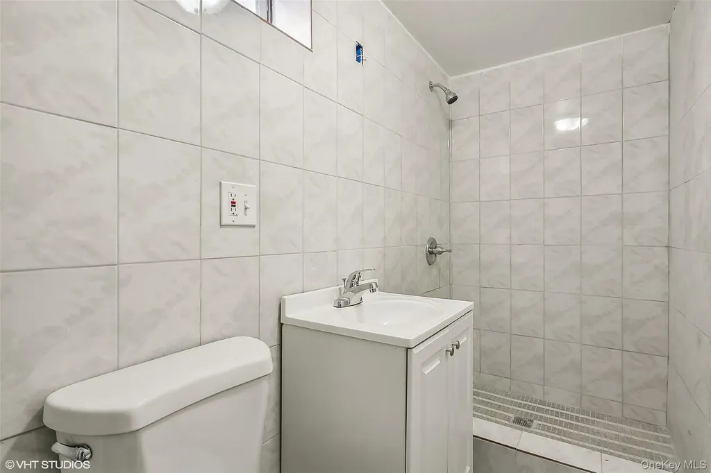 15 Stewart Place Yonkers NY 10701