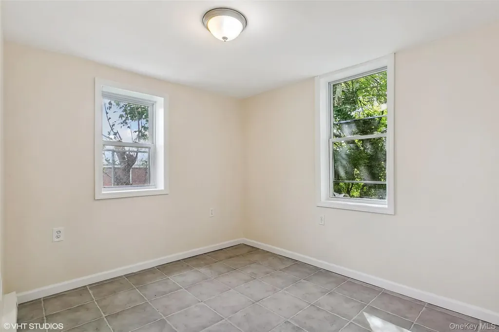 15 Stewart Place Yonkers NY 10701