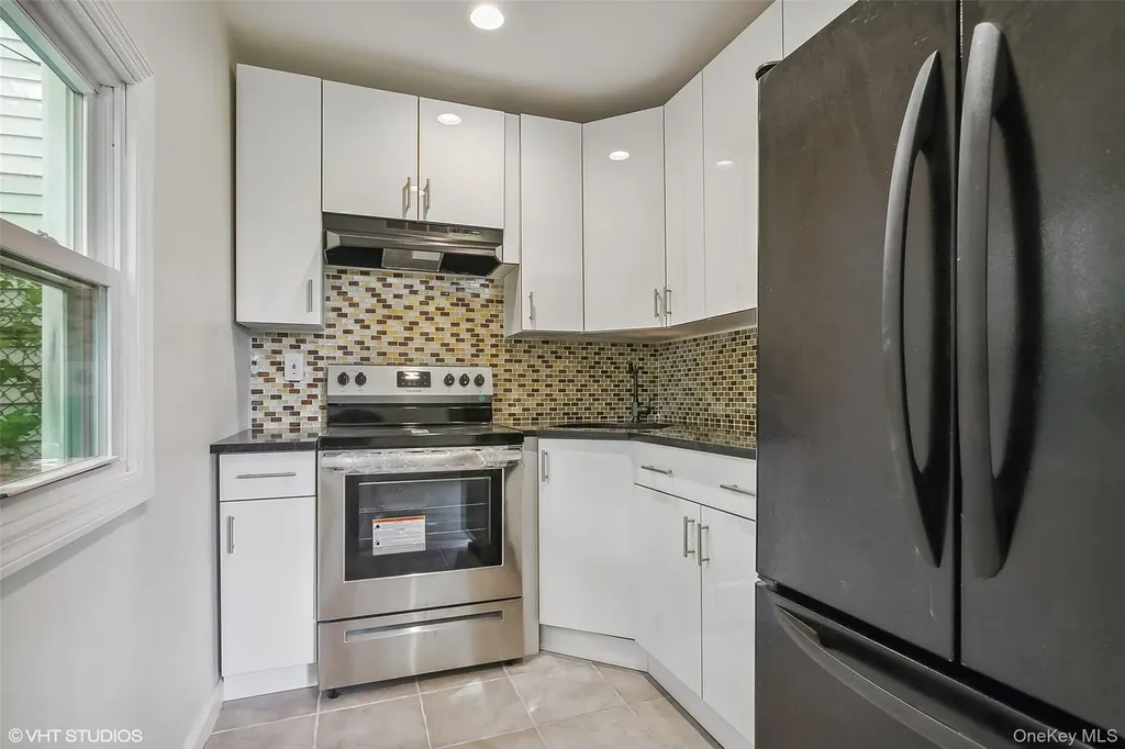 15 Stewart Place Yonkers NY 10701