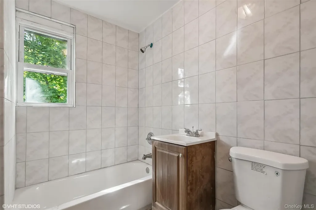 15 Stewart Place Yonkers NY 10701