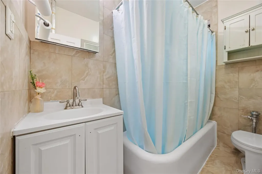 3394 Wayne Avenue Bronx NY 10467