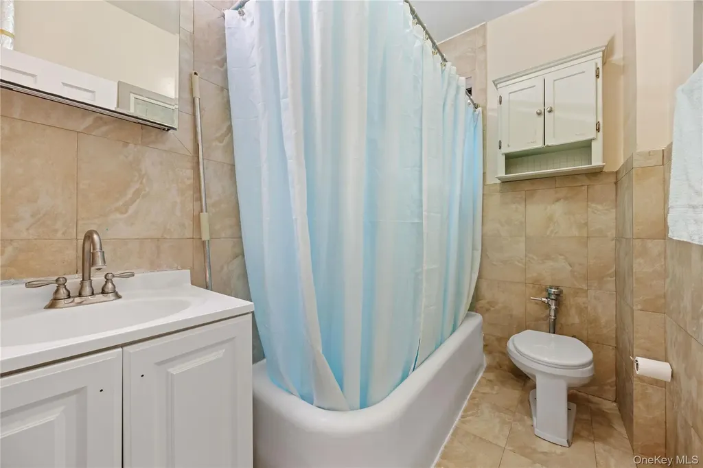 3394 Wayne Avenue Bronx NY 10467