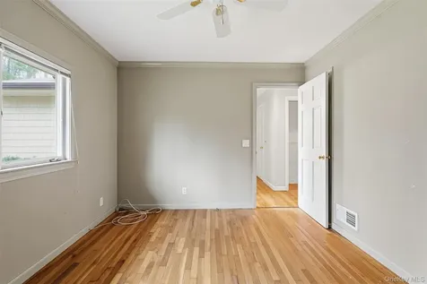 176 Barker Street Mount Kisco NY 10549