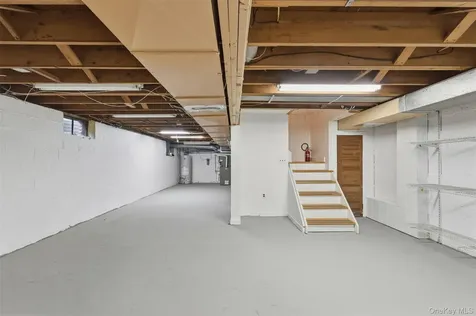 176 Barker Street Mount Kisco NY 10549