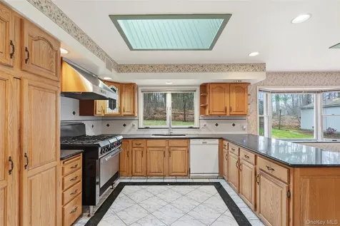 176 Barker Street Mount Kisco NY 10549