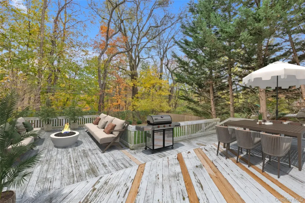 50 Jerome Drive Glen Cove NY 11542