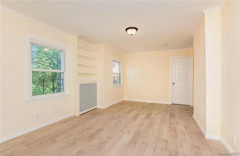 17 Landscape Avenue Yonkers NY 10705