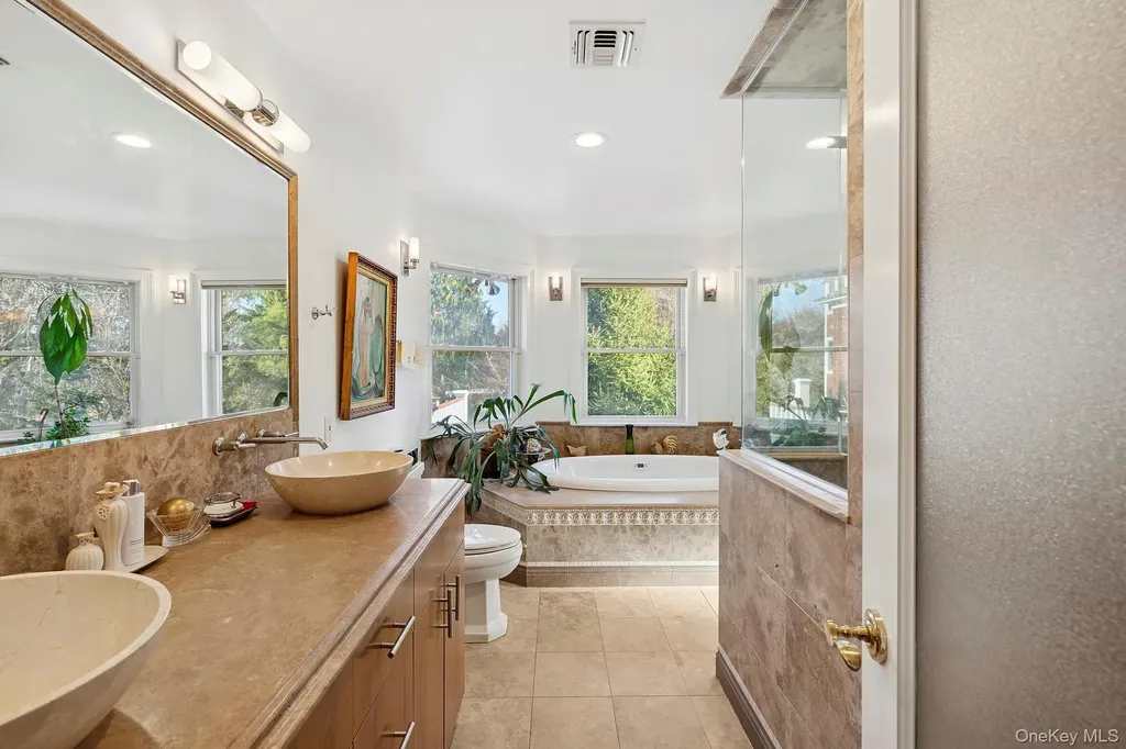 42 Tanners Neck Lane Westhampton NY 11977