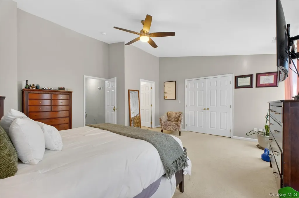 733 Huntington Drive Fishkill NY 12524