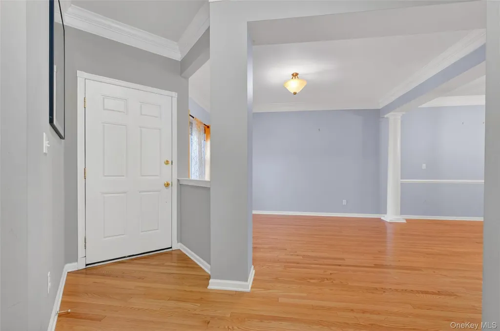 733 Huntington Drive Fishkill NY 12524