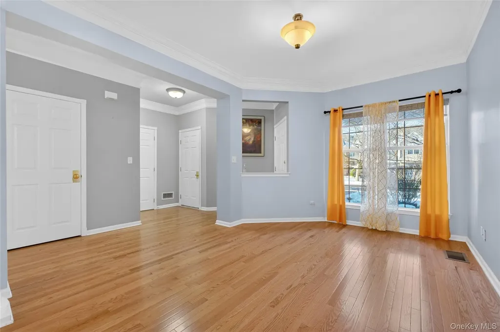 733 Huntington Drive Fishkill NY 12524