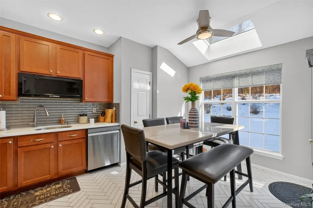 733 Huntington Drive Fishkill NY 12524