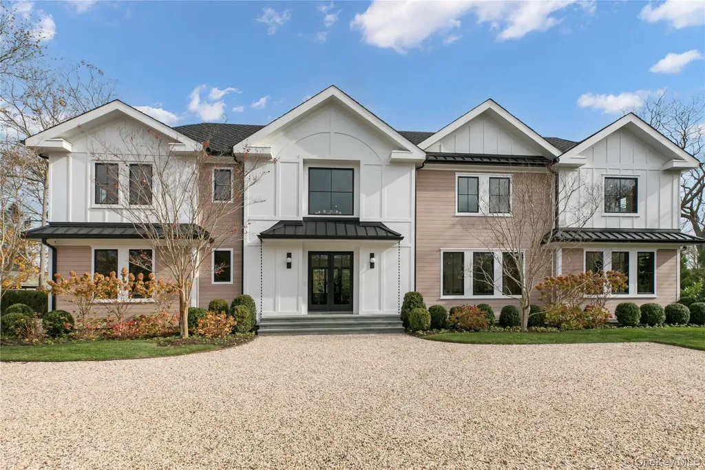 158 Cobb Road Water Mill NY 11976