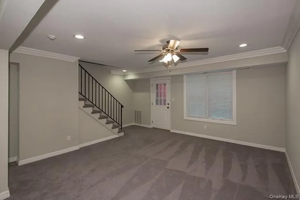 1 Villa D'est Drive Coram NY 11727