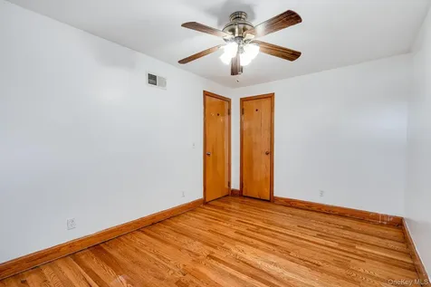 15 Franklin Road Hyde Park NY 12538