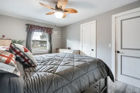 15 Franklin Road Hyde Park NY 12538