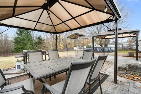 15 Franklin Road Hyde Park NY 12538