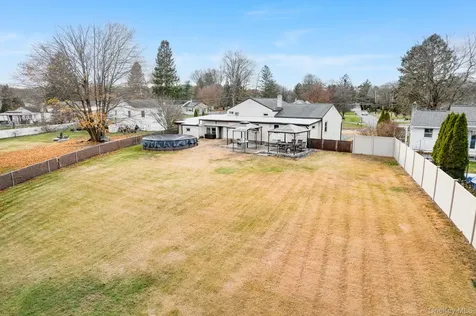 15 Franklin Road Hyde Park NY 12538