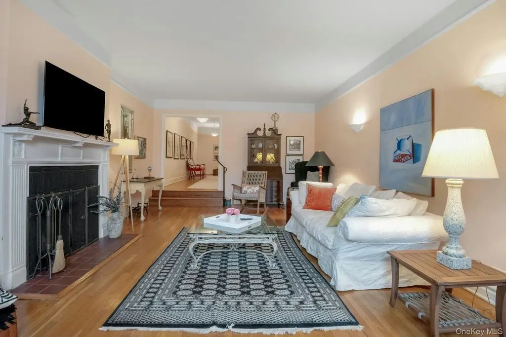 25 Parkview Avenue Bronxville NY 10708