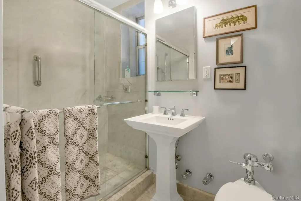 25 Parkview Avenue Bronxville NY 10708