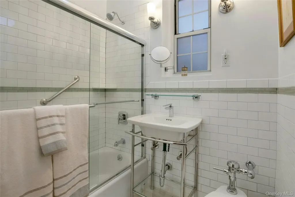 25 Parkview Avenue Bronxville NY 10708