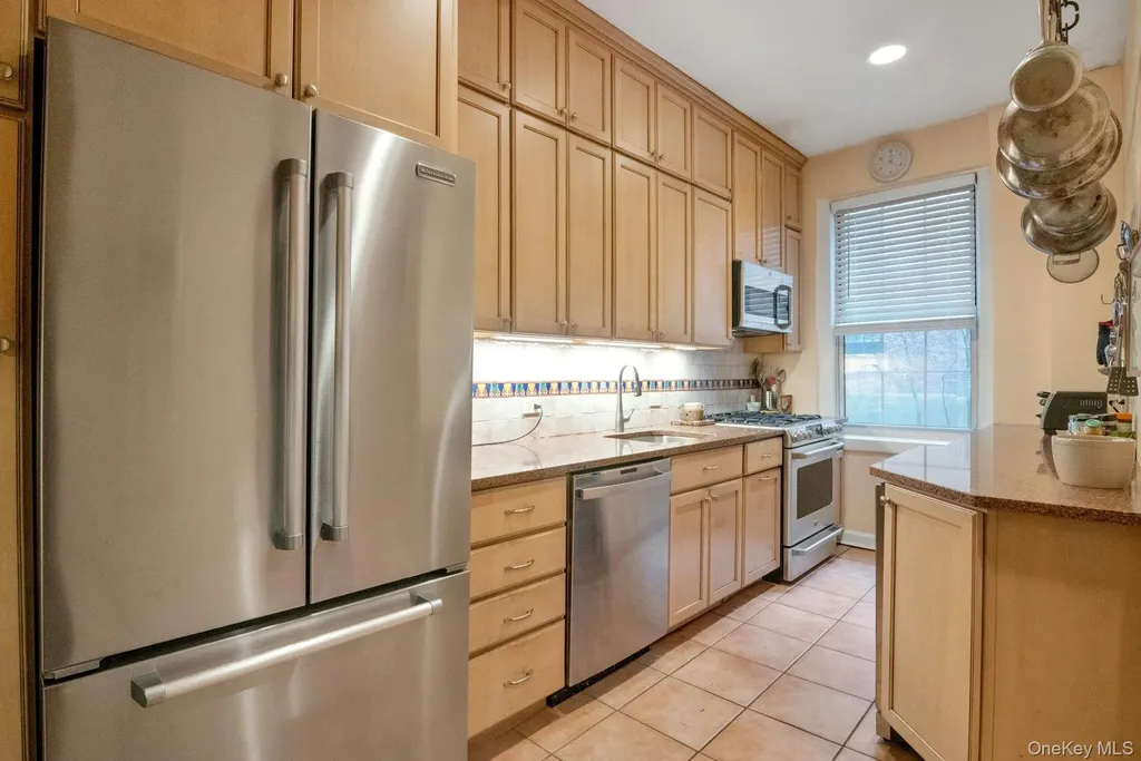25 Parkview Avenue Bronxville NY 10708