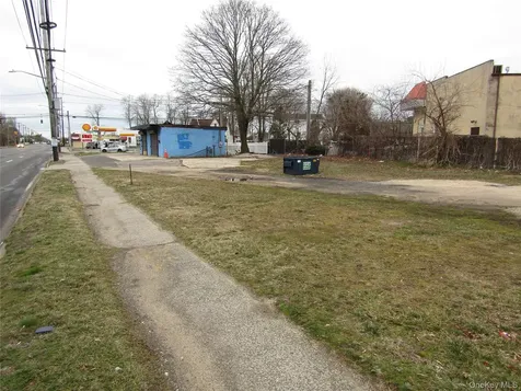 1258 Straight Path West Babylon NY 11704