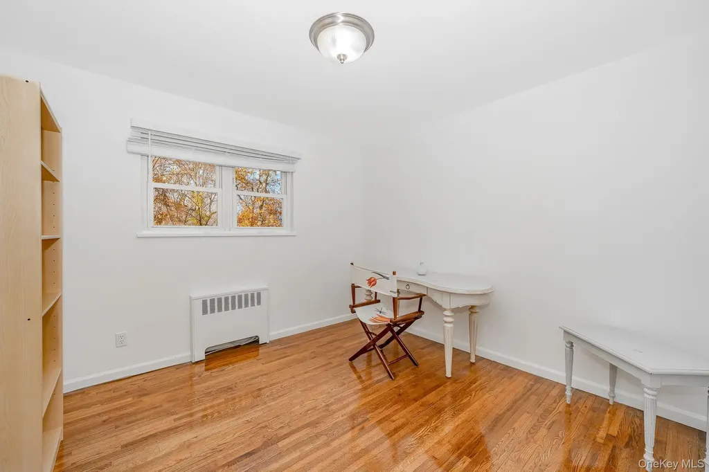 3 Brewster Gate Massapequa NY 11758