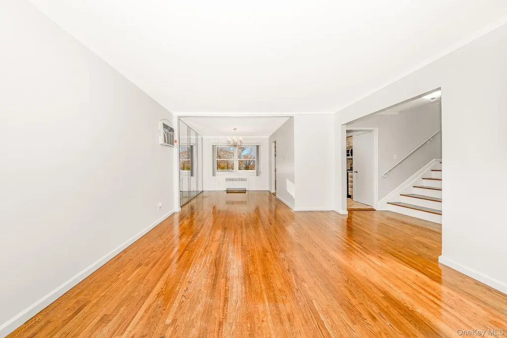 3 Brewster Gate Massapequa NY 11758