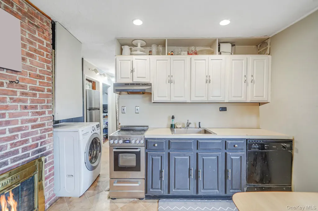 18 Chickadee Lane Levittown NY 11756