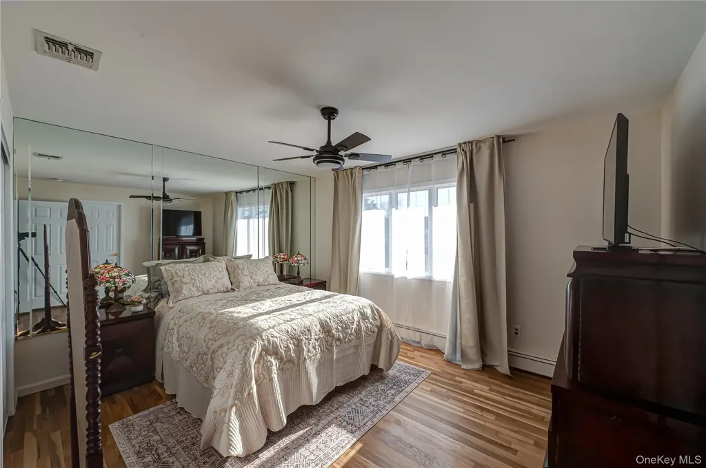928 Peconic Avenue West Babylon NY 11704