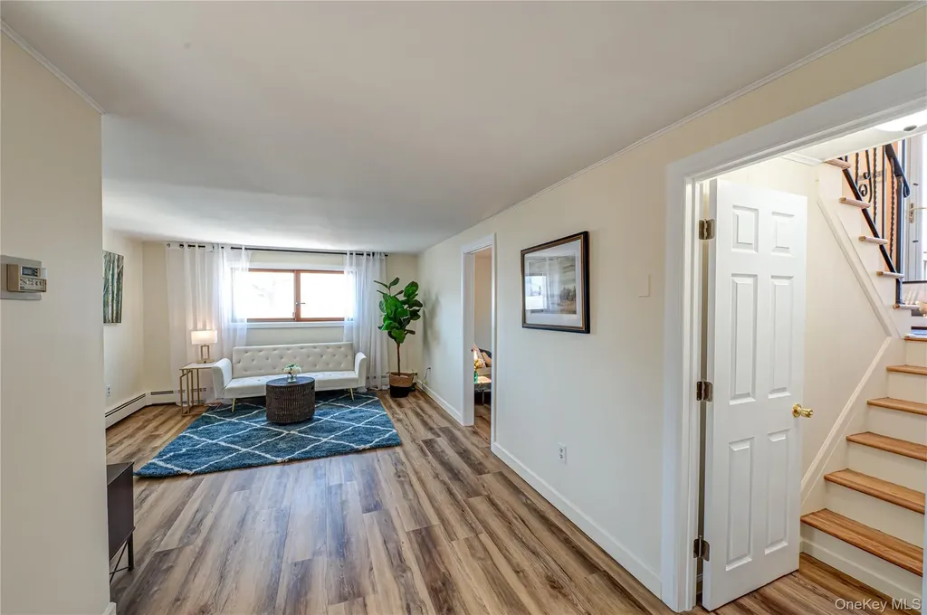 928 Peconic Avenue West Babylon NY 11704